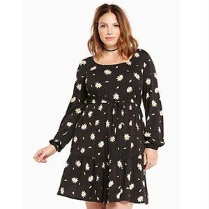 Torrid Daisy Print Challis Dress Tie Waist Size 1